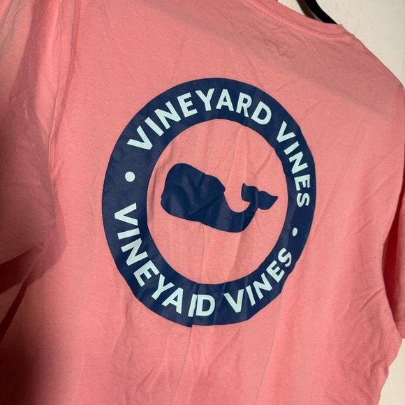 Vineyard Vines Salmon Pink Short Sleeve Tee Whale Logo Detail Preppy Summer - Picture 5 of 7